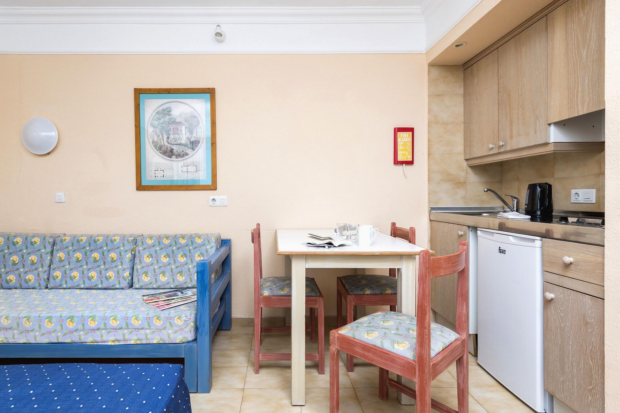 Alcudia Beach Apartments ポルト・ダルクディア エクステリア 写真