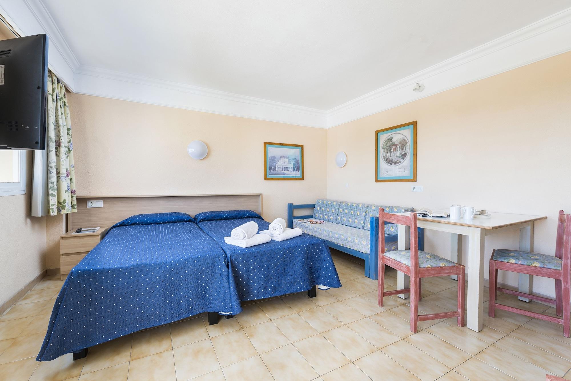 Alcudia Beach Apartments ポルト・ダルクディア エクステリア 写真