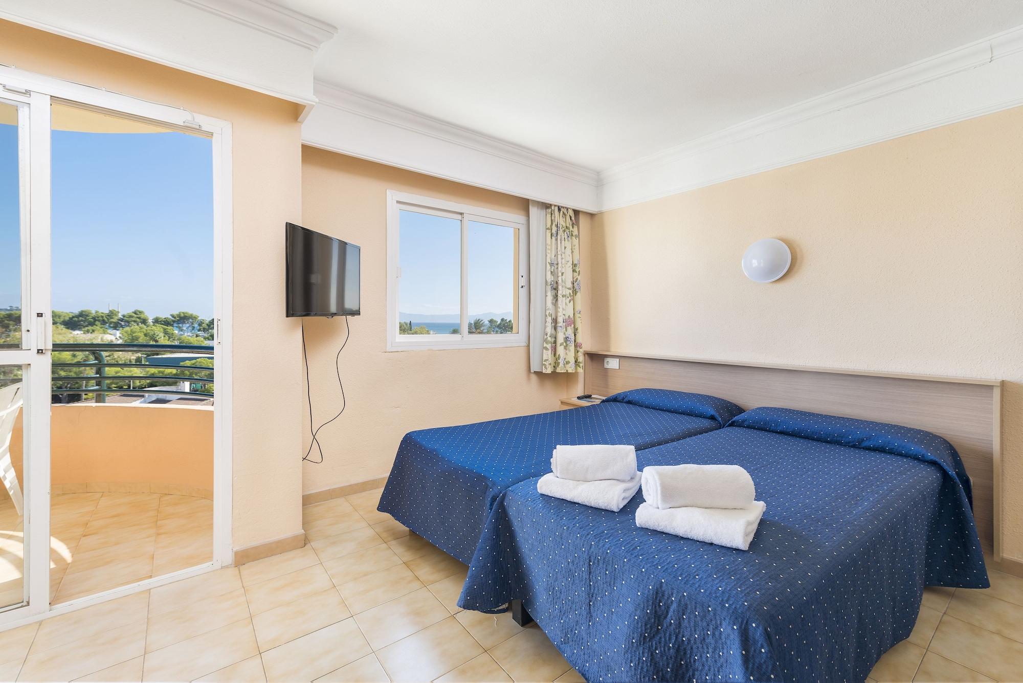 Alcudia Beach Apartments ポルト・ダルクディア エクステリア 写真