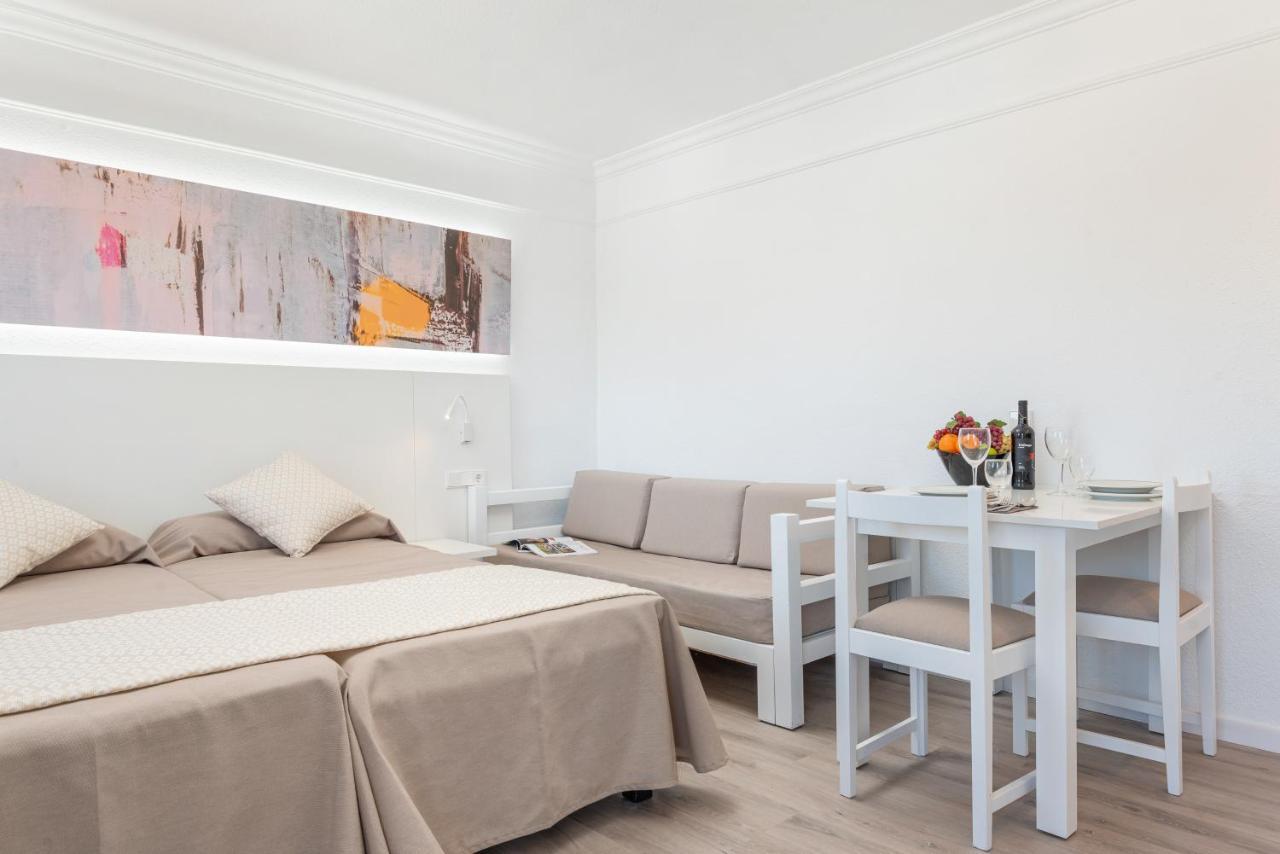 Alcudia Beach Apartments ポルト・ダルクディア エクステリア 写真